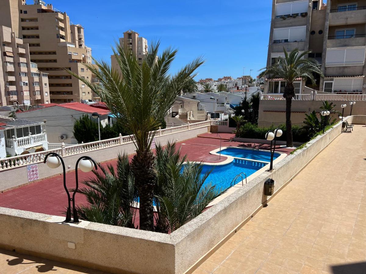 Apartment In La Mata Gabriele Торевиеха Екстериор снимка