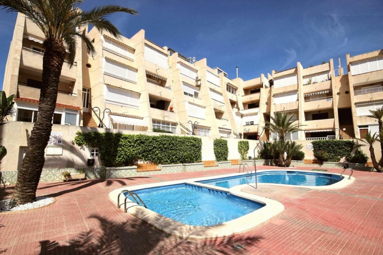 Apartment In La Mata Gabriele Торевиеха Екстериор снимка