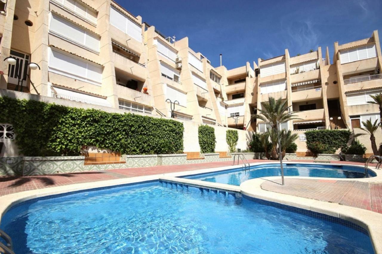 Apartment In La Mata Gabriele Торевиеха Екстериор снимка